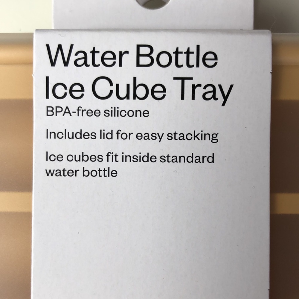 Room Essentials Silicone Water Bottle Ice Cube Tray With Lid Set Of Two (2) - Picture 4 of 6